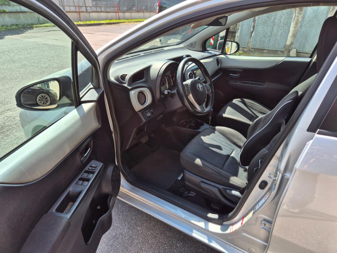 Toyota Yaris 1.5 Hybrid 5 porte Lounge Più