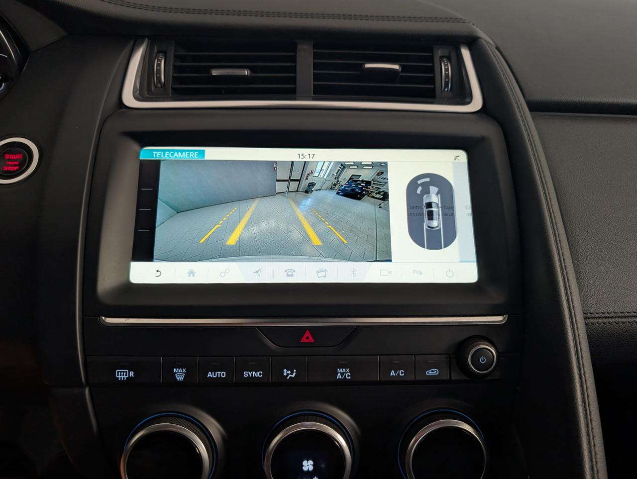 Jaguar E-Pace 2.0d i4 awd 150cv Auto R-Dynamic SE