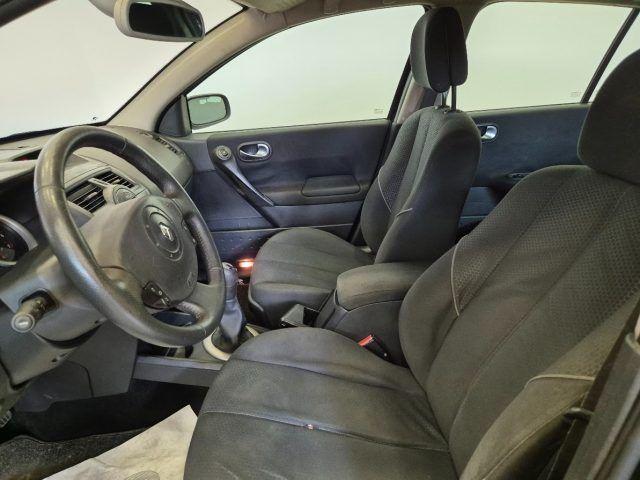 RENAULT Megane Mégane 1.6 16V 5p. - NEOP. - Lim. - Clima