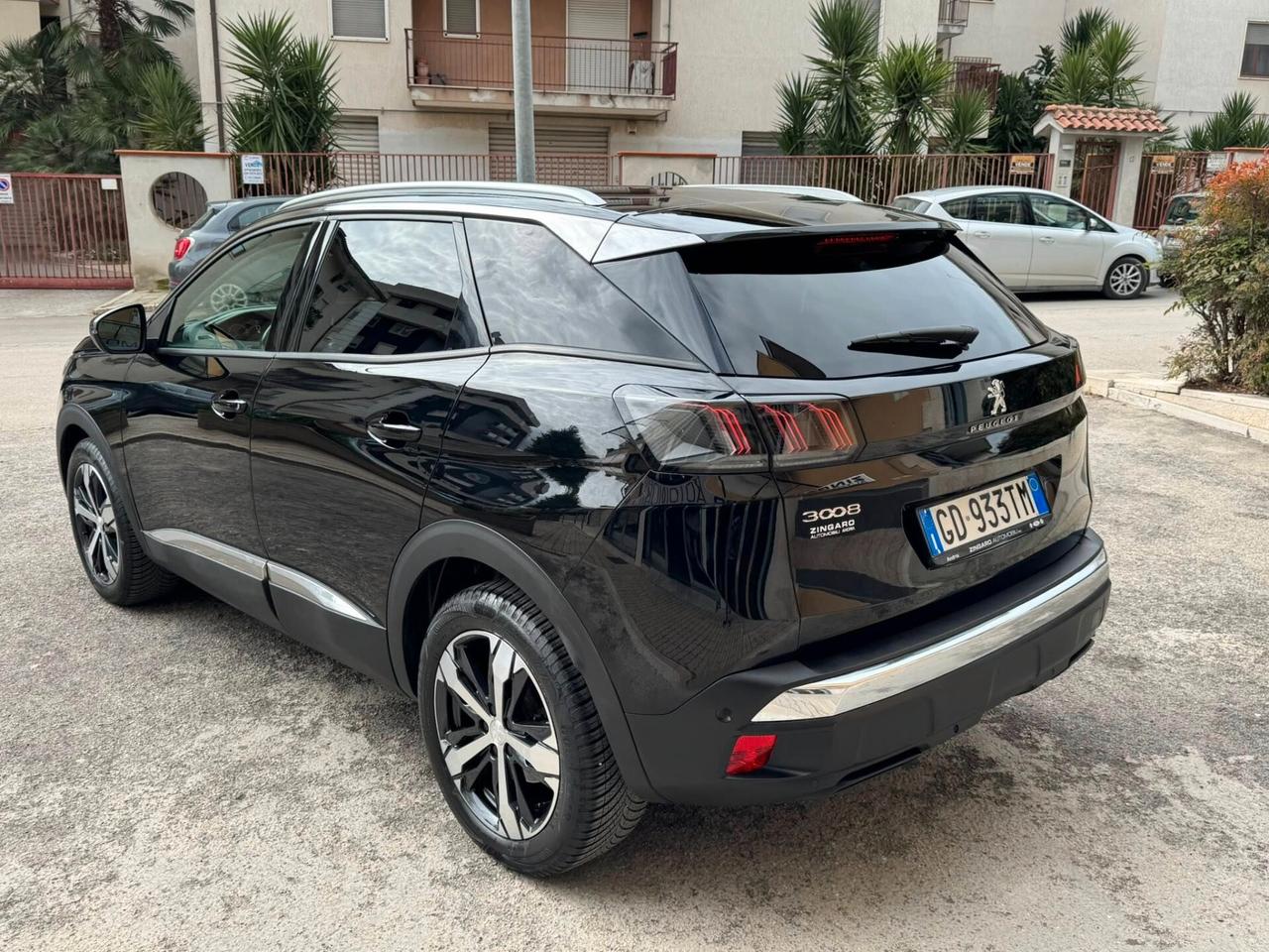 PEUGEOT 3008 1.5 HDI EAT8 ALLURE PAK PERFETTA