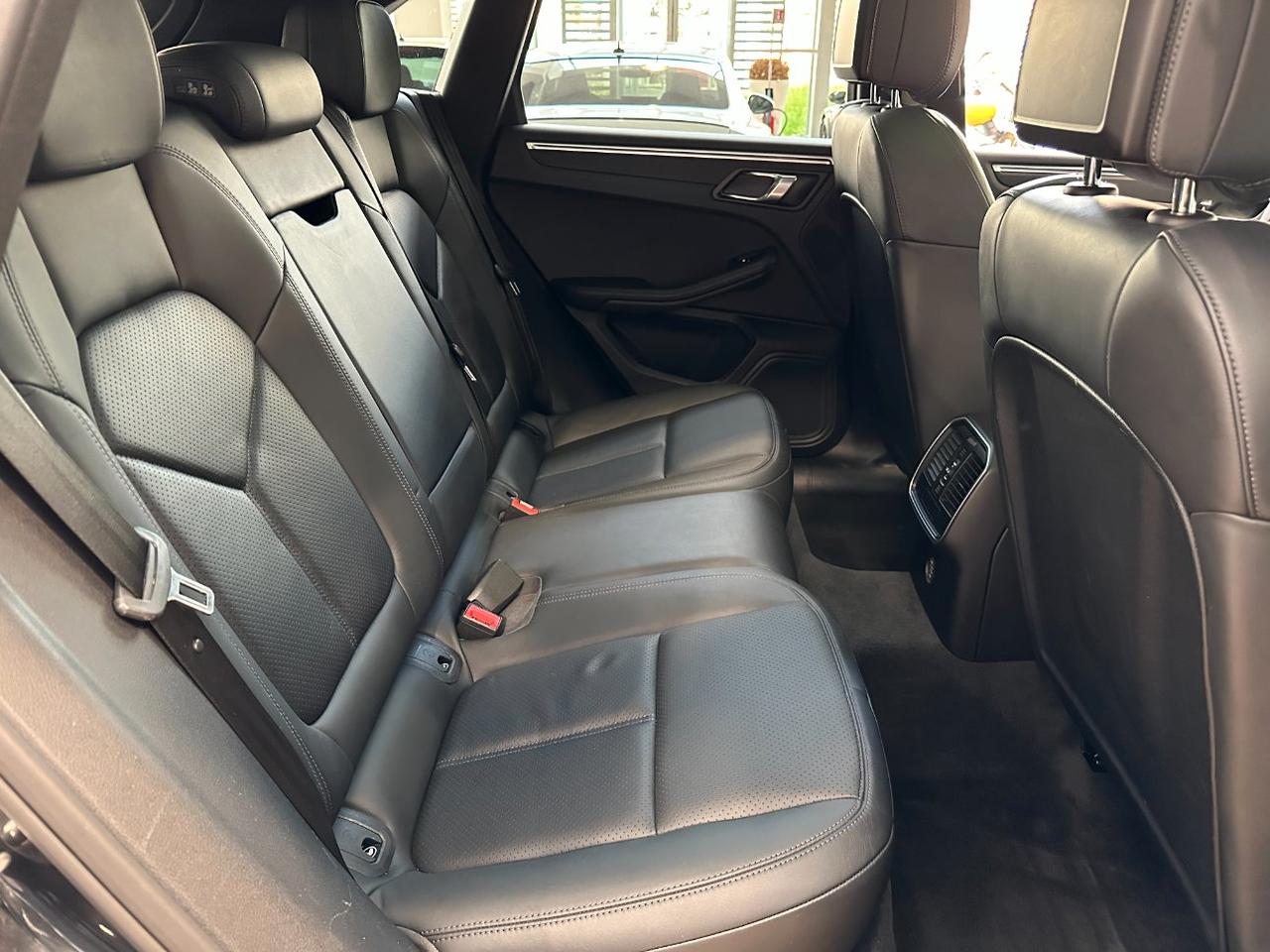 Porsche Macan 2.0 245cv PDK-21"Tetto-PDLS-PASM-Scarichi-Pelle
