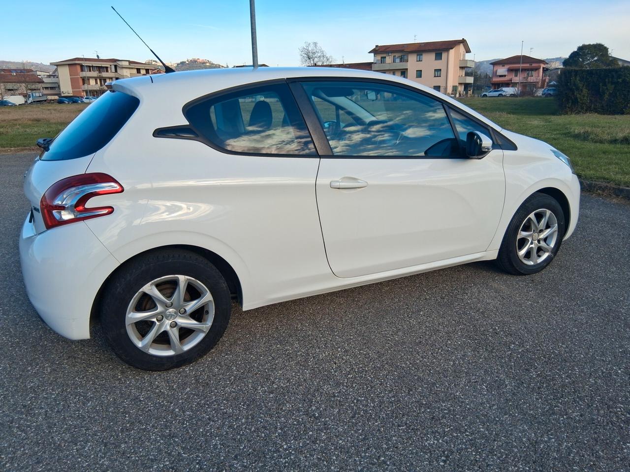 Peugeot 208 PureTech 68 3 porte Access