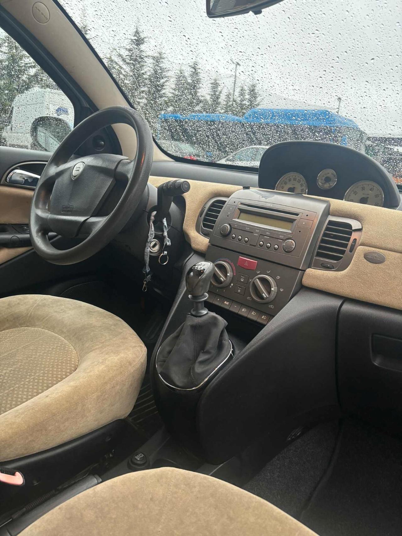 Lancia Ypsilon 1.2