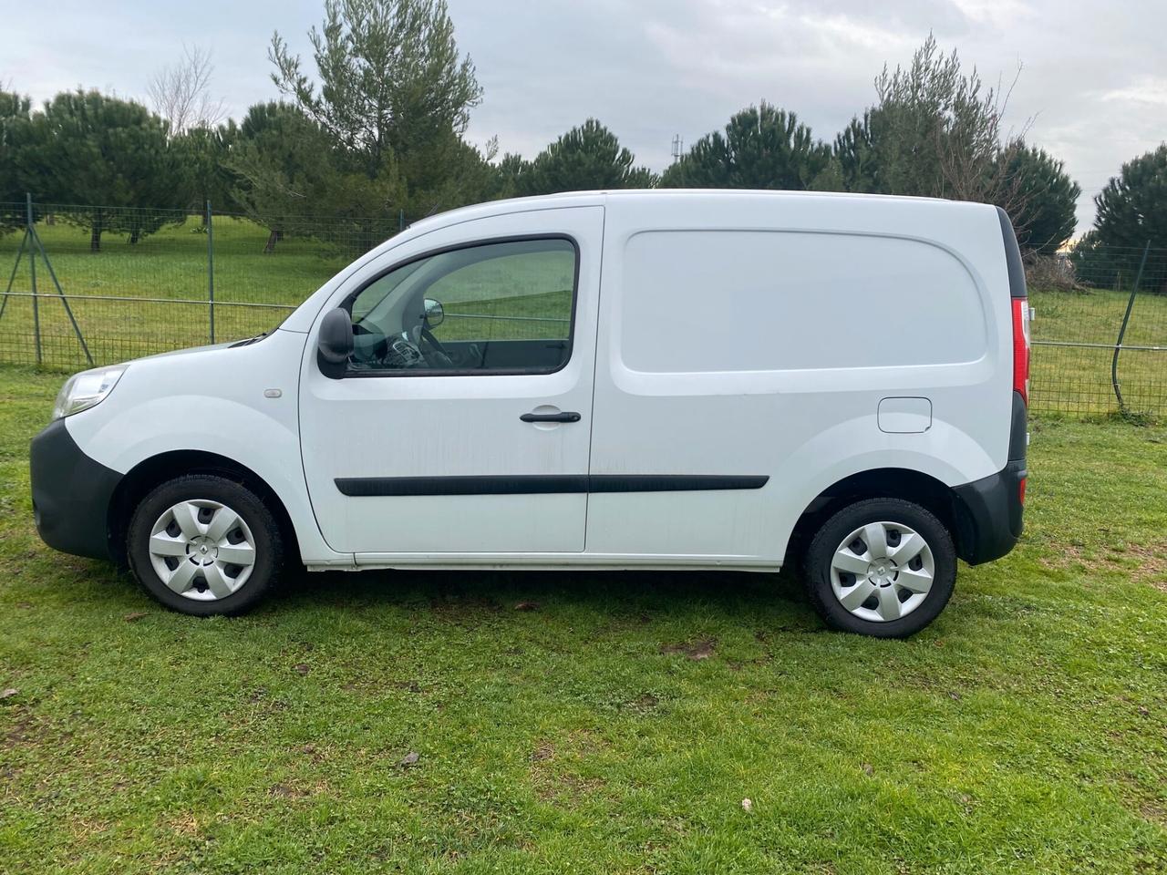 Renault. KANGOO