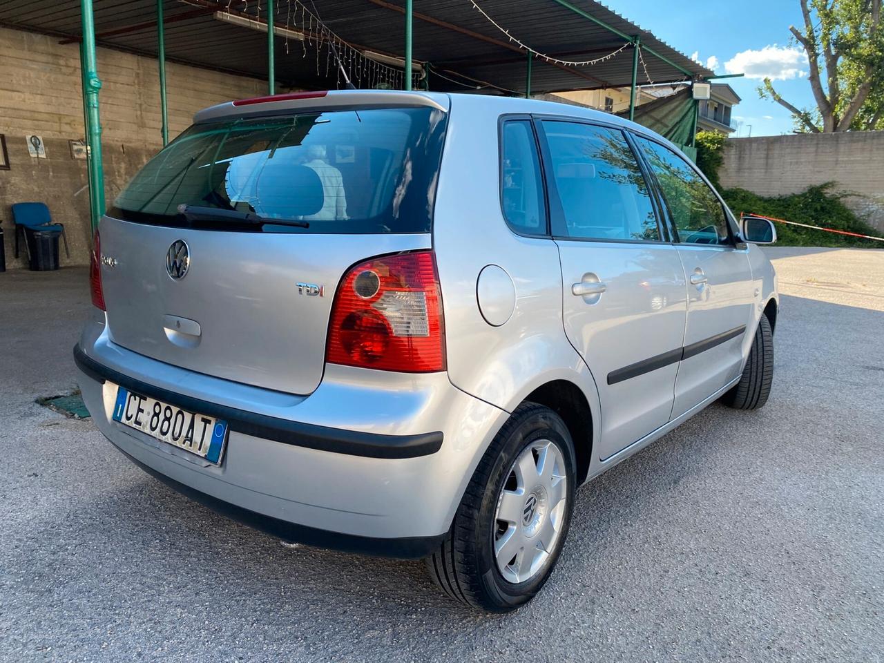 WV POLO 5 PORTE 1.4 TDI 75 CV. FULL. 2004