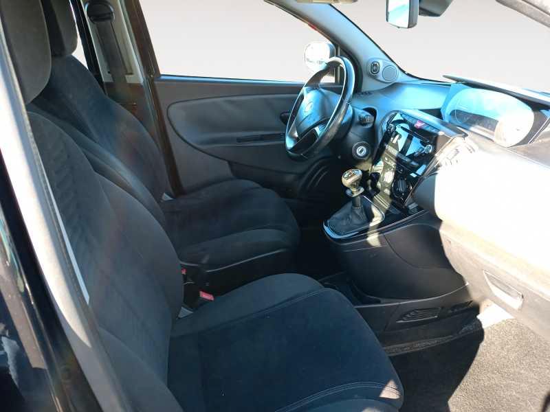 LANCIA Ypsilon 1.2 8v Gold s/CL 69cv E6