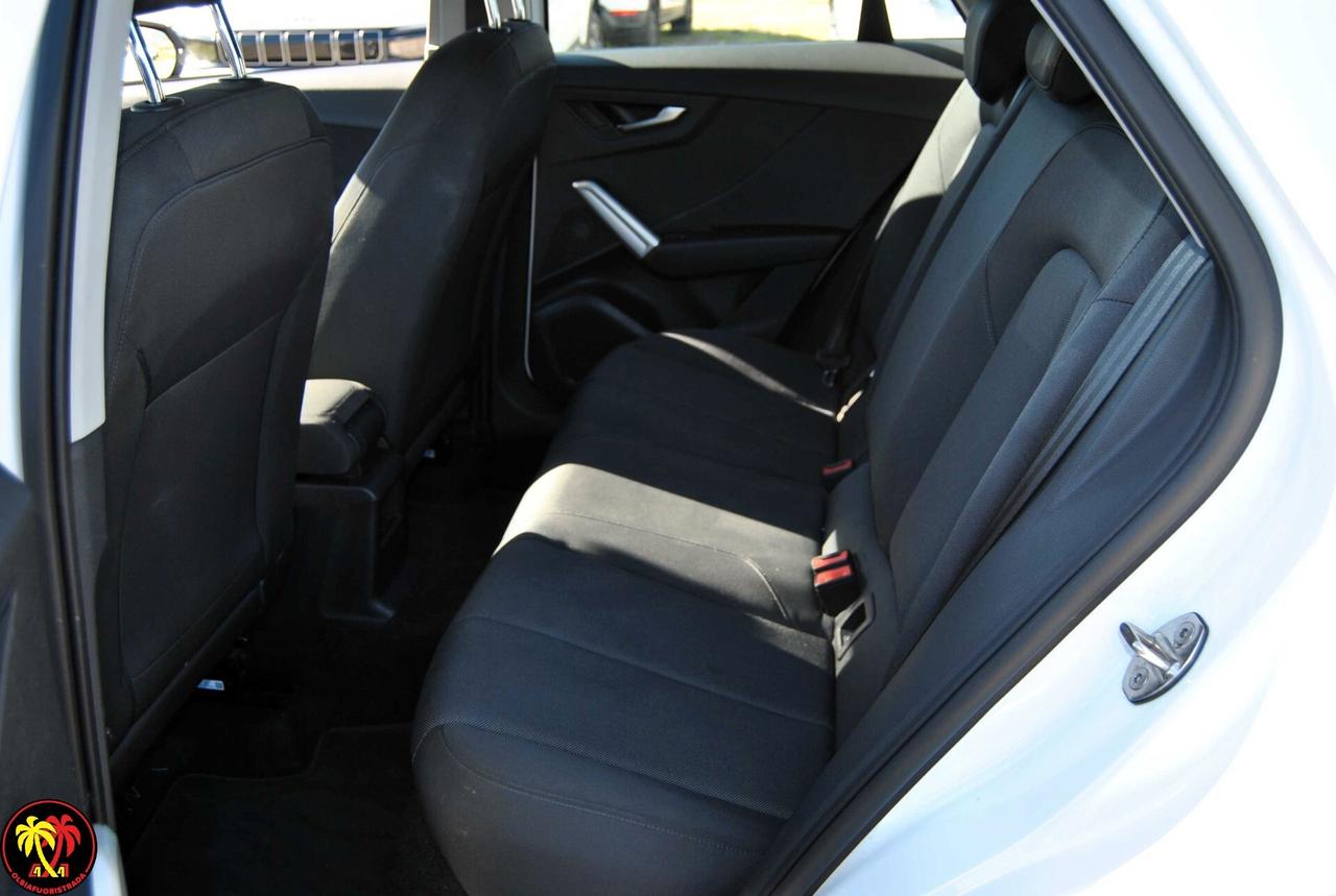 Audi Q2 35 TDI S tronic Business