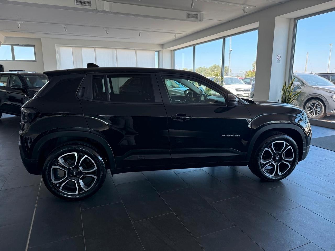 Jeep Avenger 1.2 Turbo 100 CV Summit