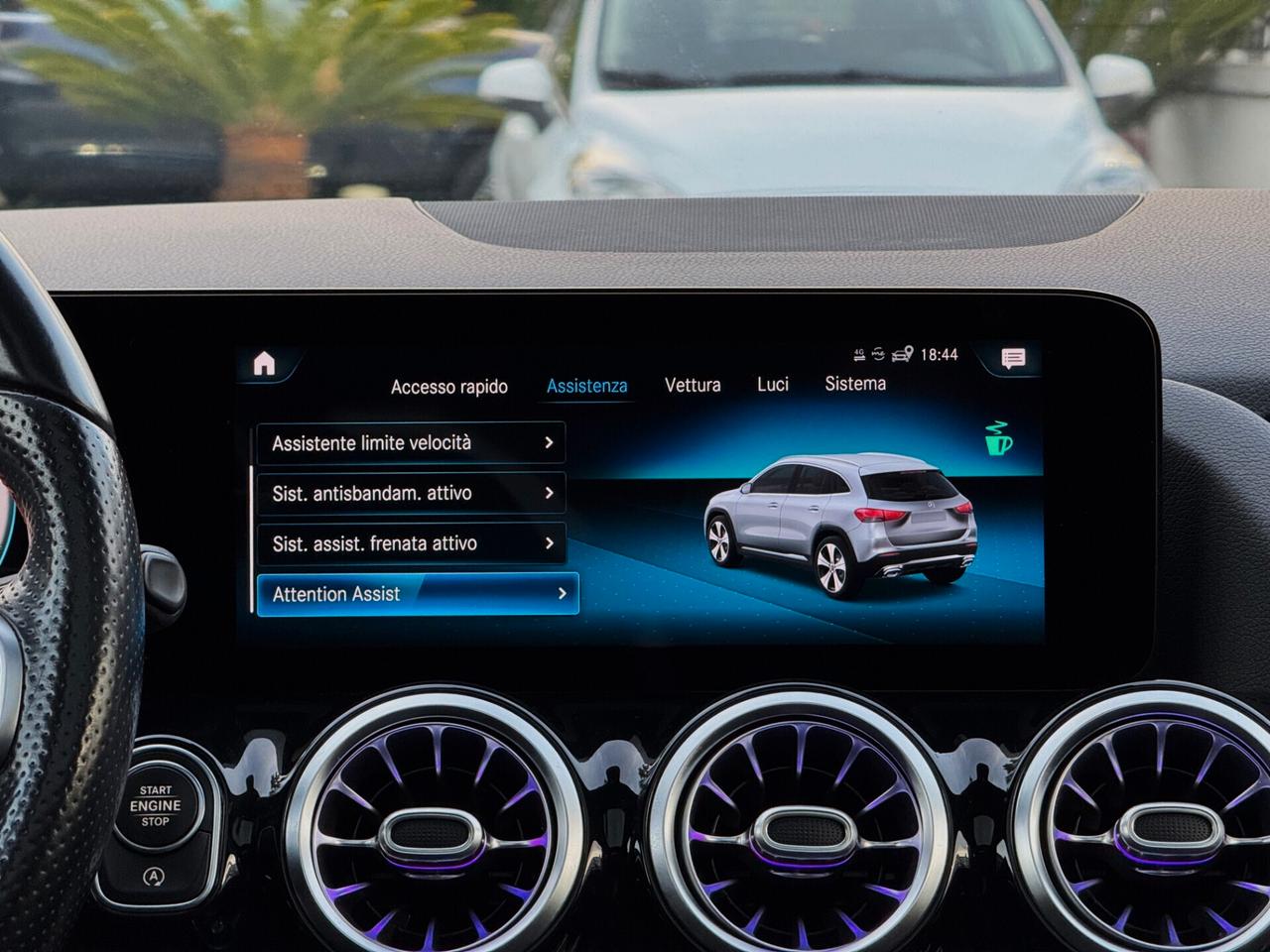 Mercedes-Benz GLA 180 d Premium AMG 116CV TETTO