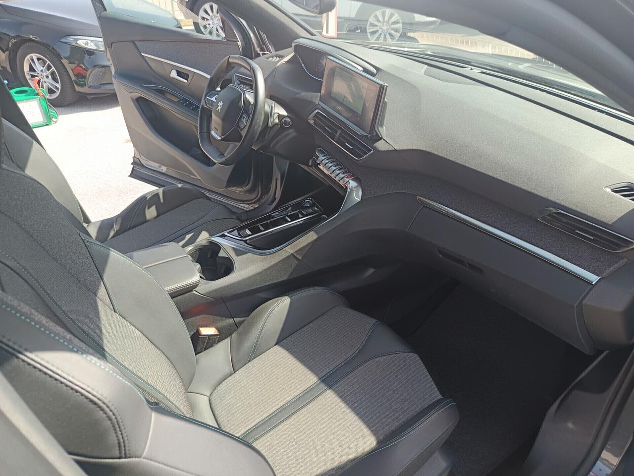 Peugeot 3008 1.5 BlueHDi 130cv S&S EAT8 Allure Pack