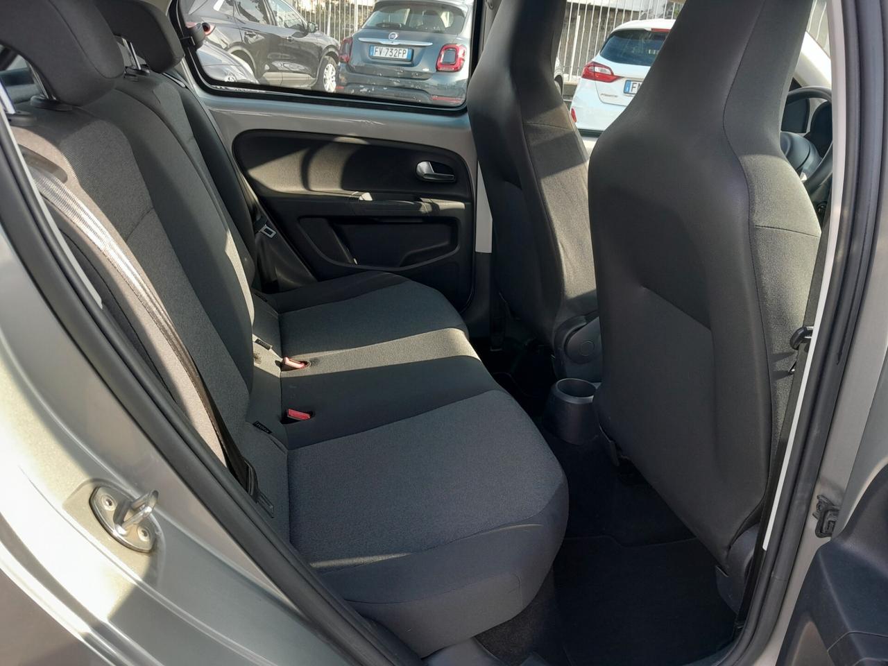 Volkswagen up! 1.0 5p. club