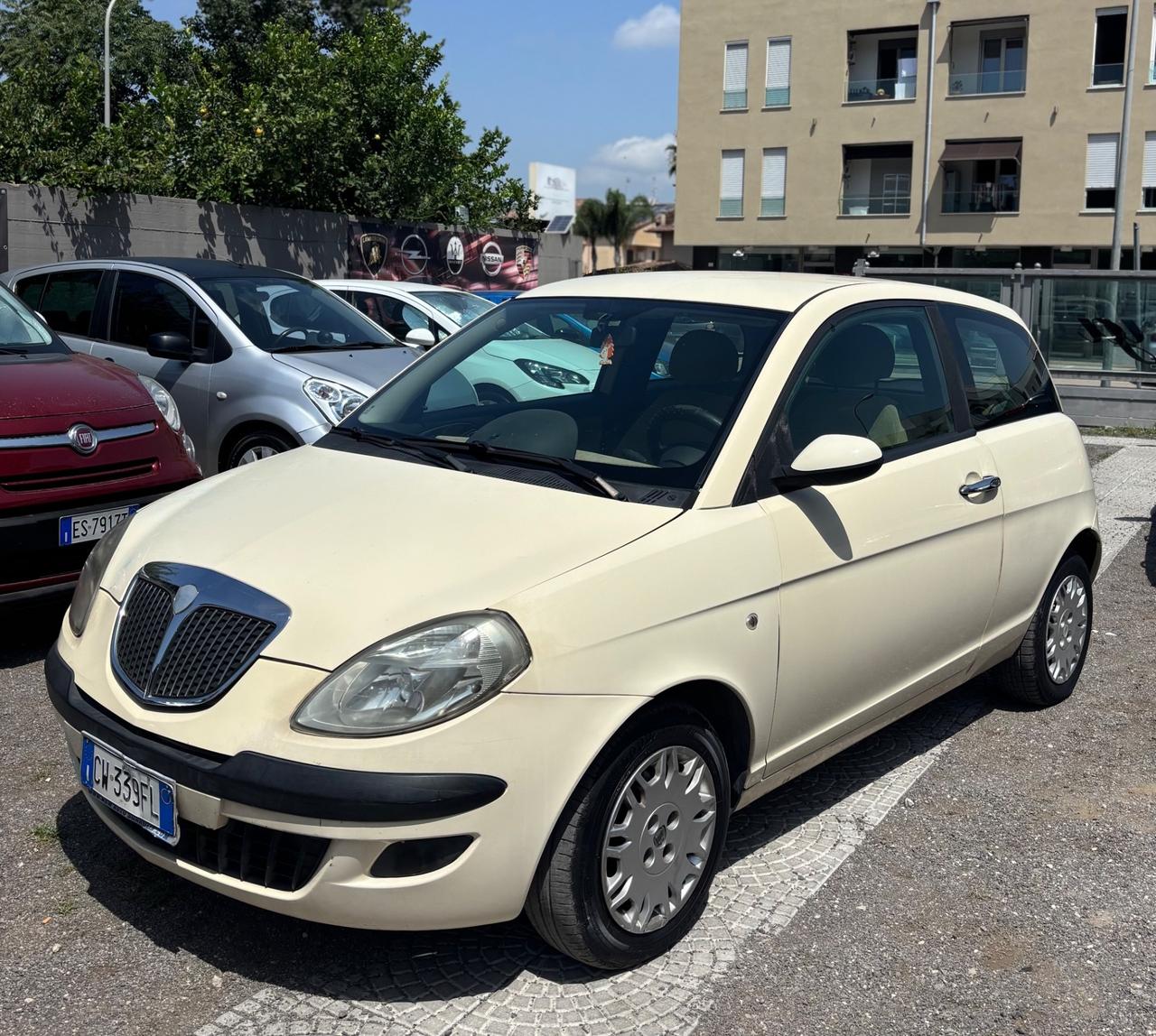Lancia Ypsilon 1.2 Argento
