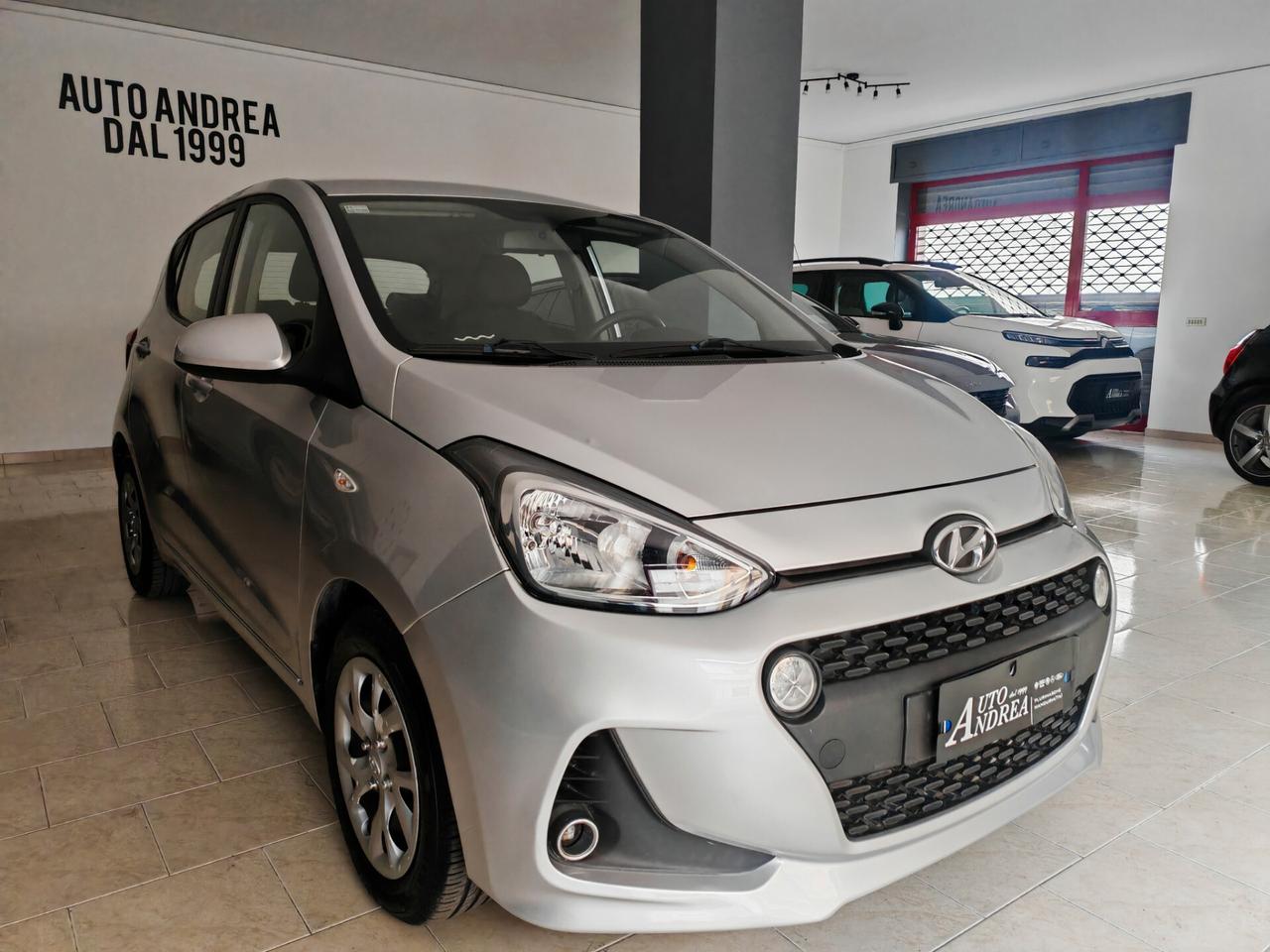 Hyundai i10 1.0 Benzina full optional 2019
