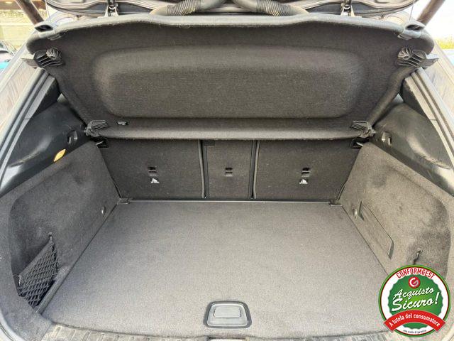 MERCEDES-BENZ GLA 180 d Automatic Premium