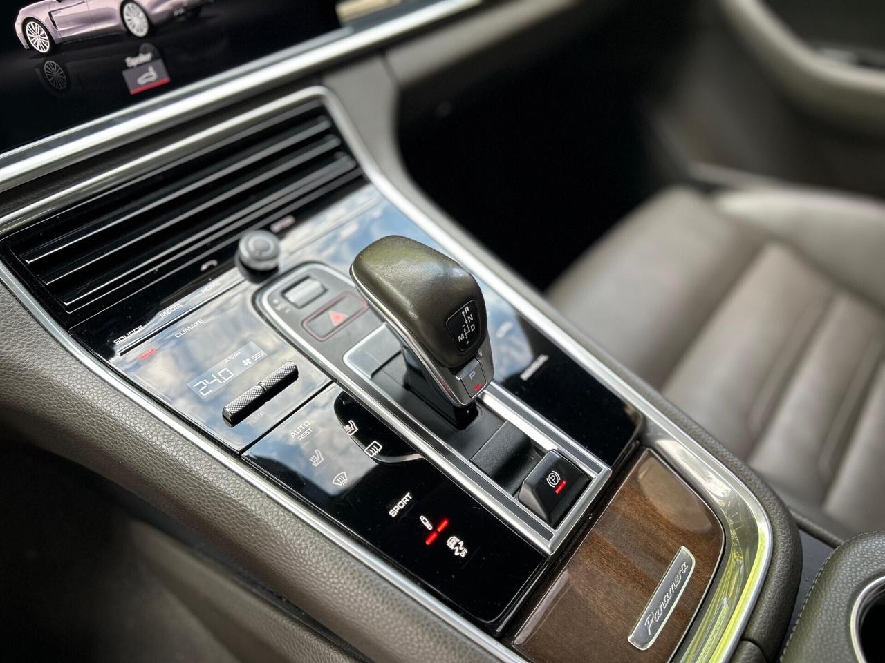 Porsche Panamera Sport Chrono