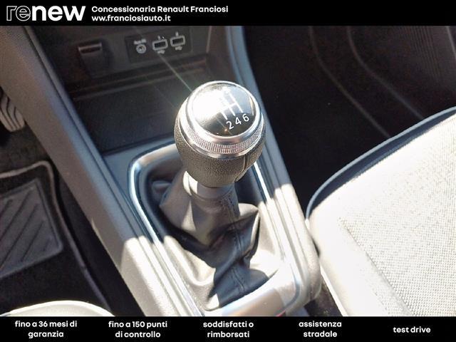 RENAULT Captur TCE 90 INTENS