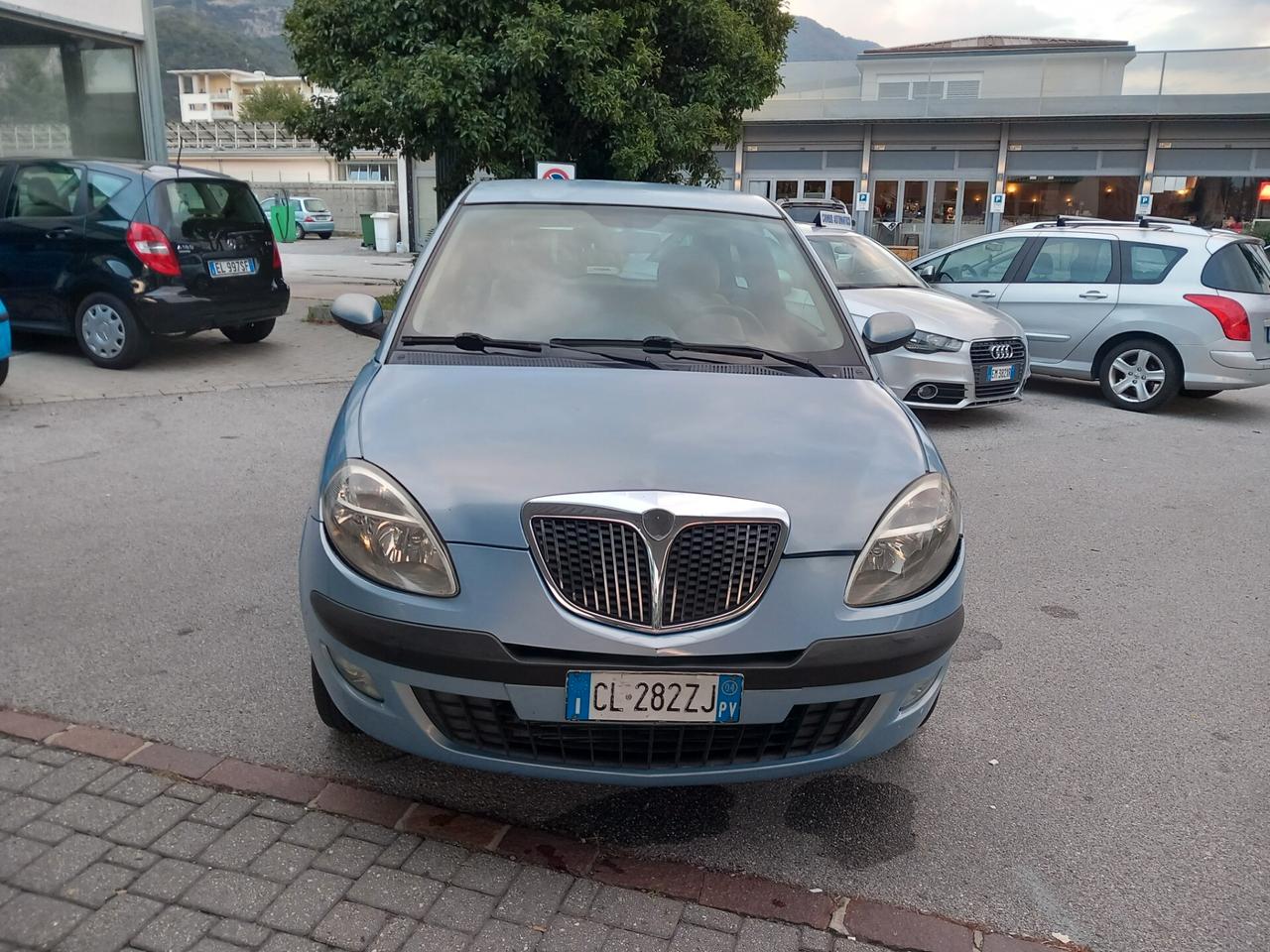 Lancia Ypsilon 1.2 Argento