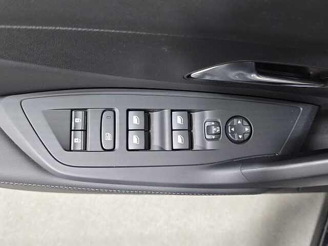 Peugeot 308 motore elettrico (54kWh) 156 CV Allure
