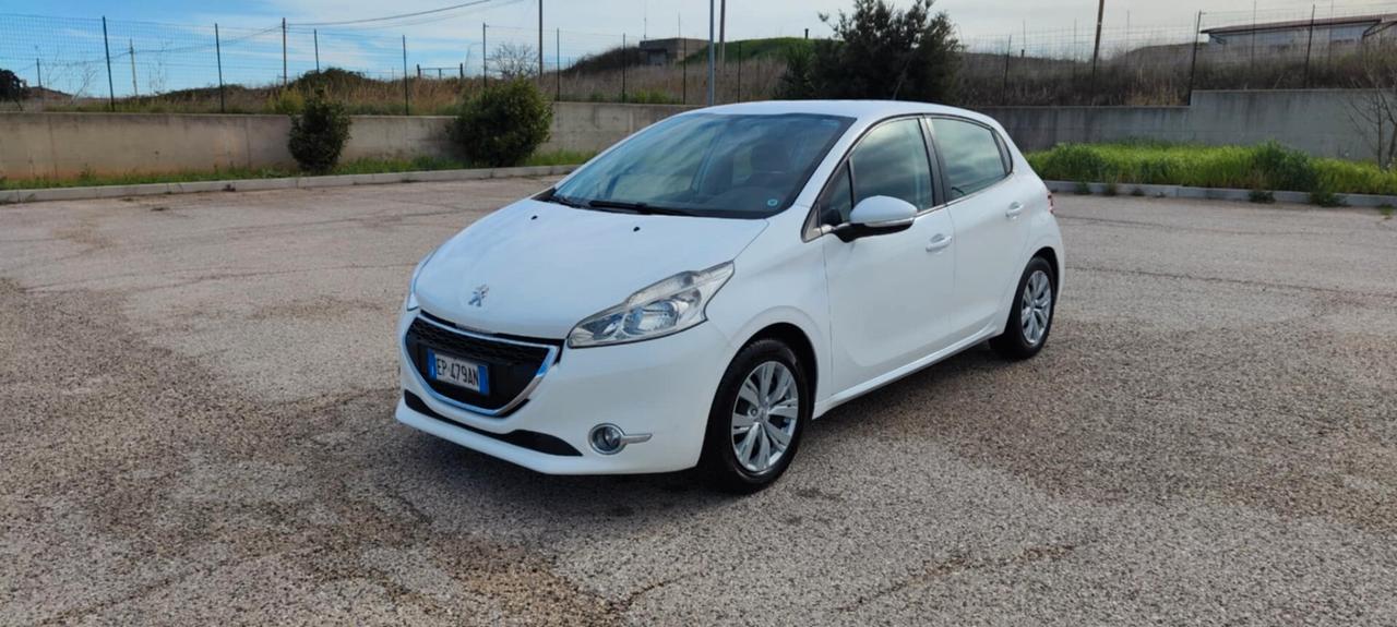 Peugeot 208 Allure
