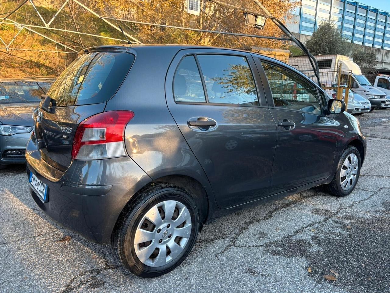 Toyota Yaris 1.0 - 5 porte Now ok Neopatentati