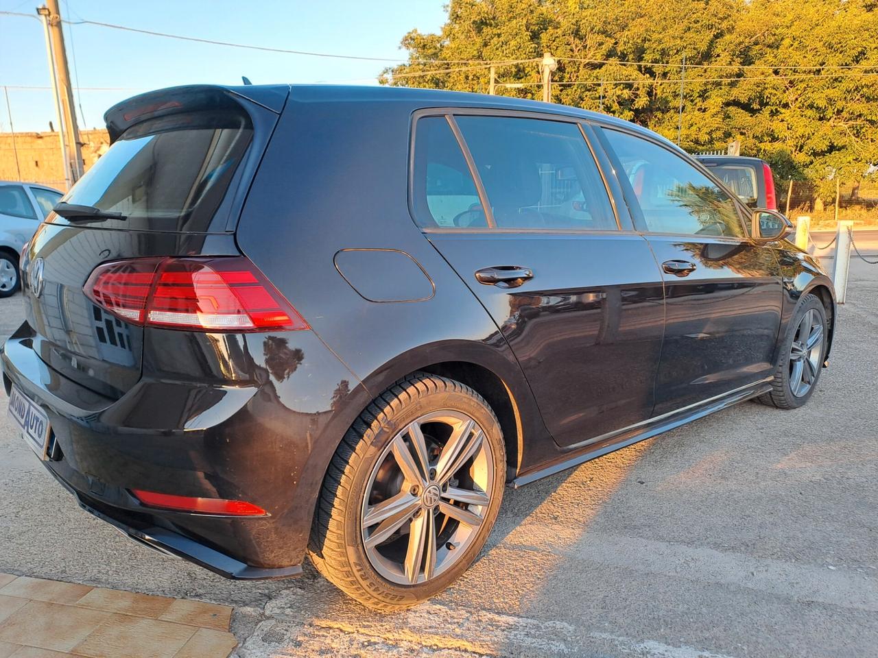 Volkswagen Golf 7.5 2.0 TDI R LINE 150 CV 2020 29MILA KM
