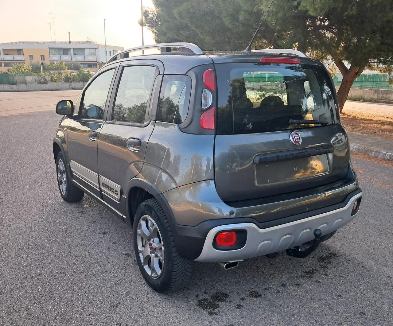 Fiat Panda 1.3 M-Jet Cross 4x4 con gancio traino