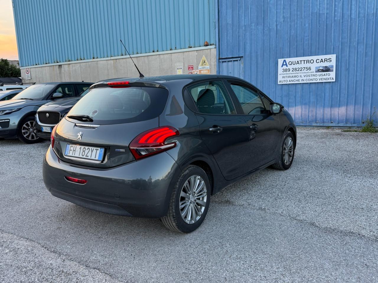 Peugeot 208 PureTech 82 5 porte Allure