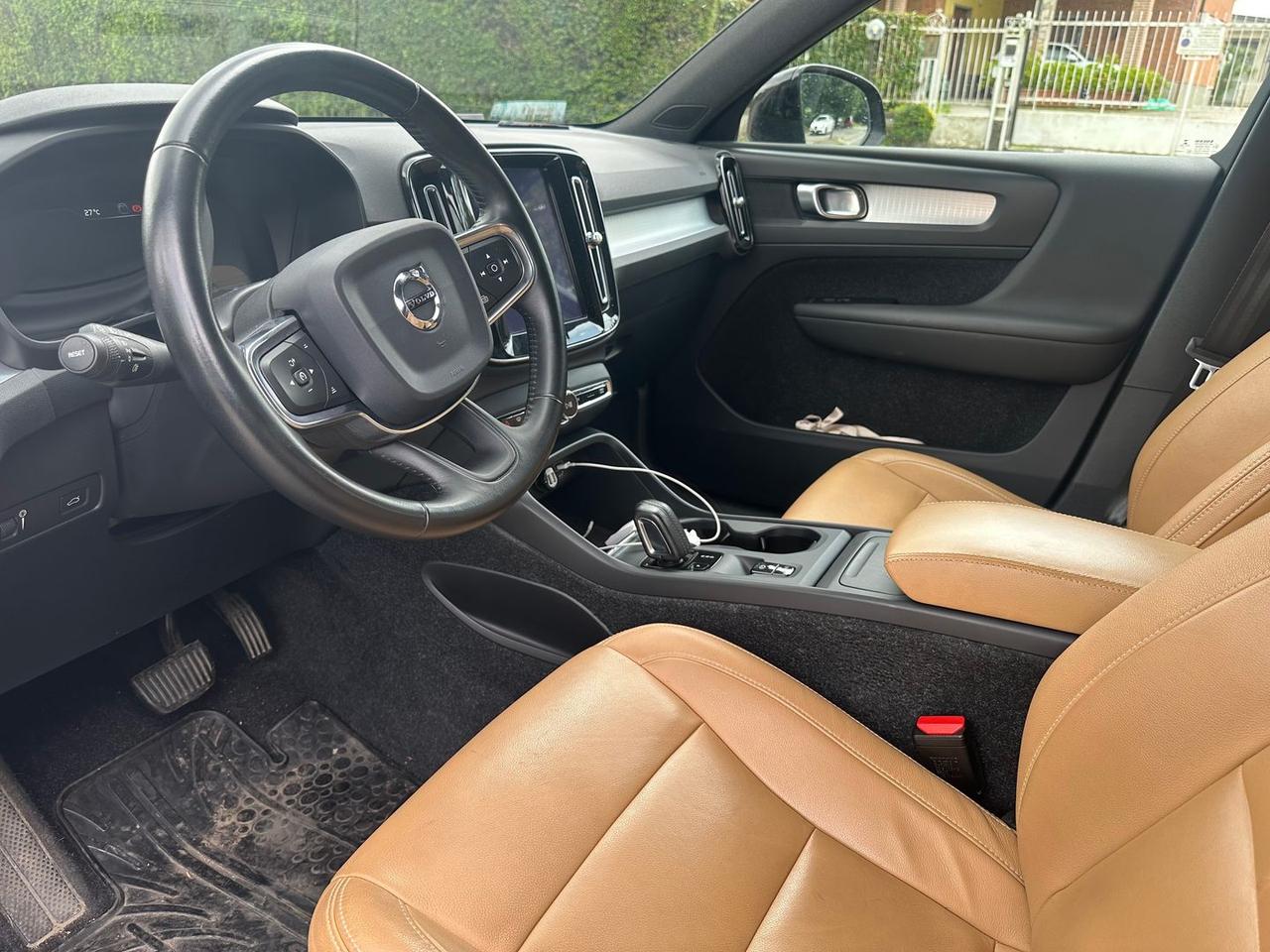 Volvo XC40 Momentum D3