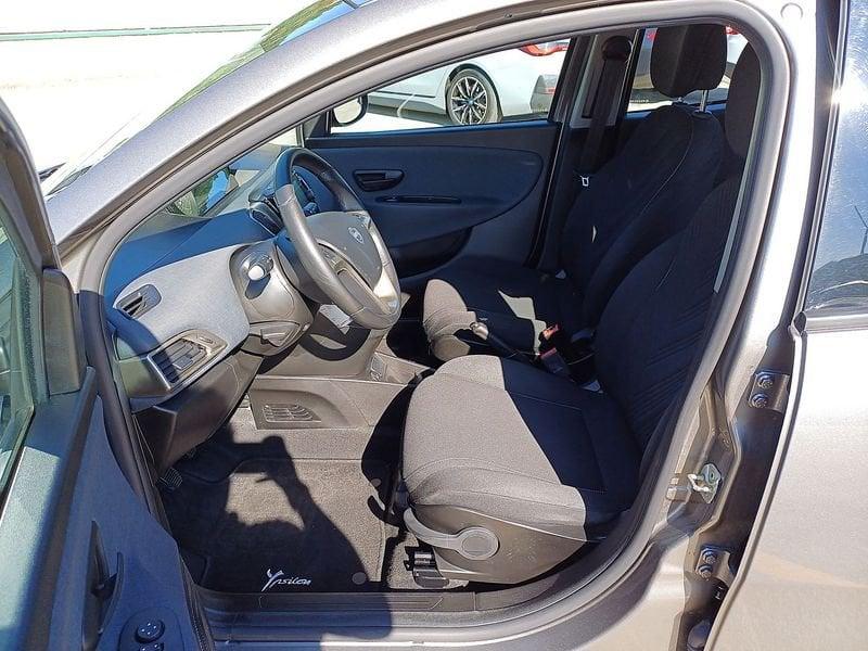 Lancia Ypsilon 1.0 firefly hybrid Gold s&s 70cv 5p.ti
