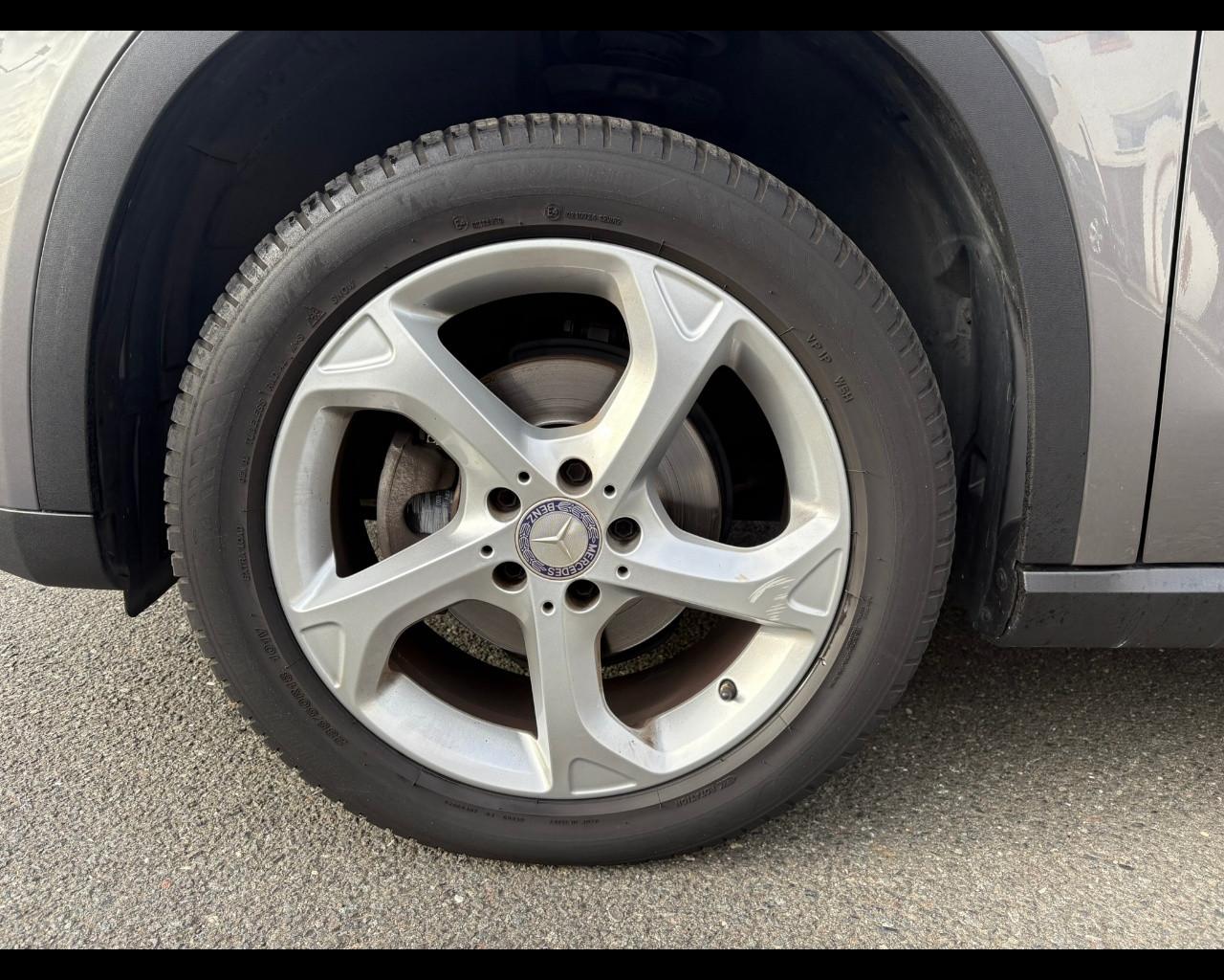 Mercedes-Benz GLA (X156) - GLA 200 d Automatic Sport