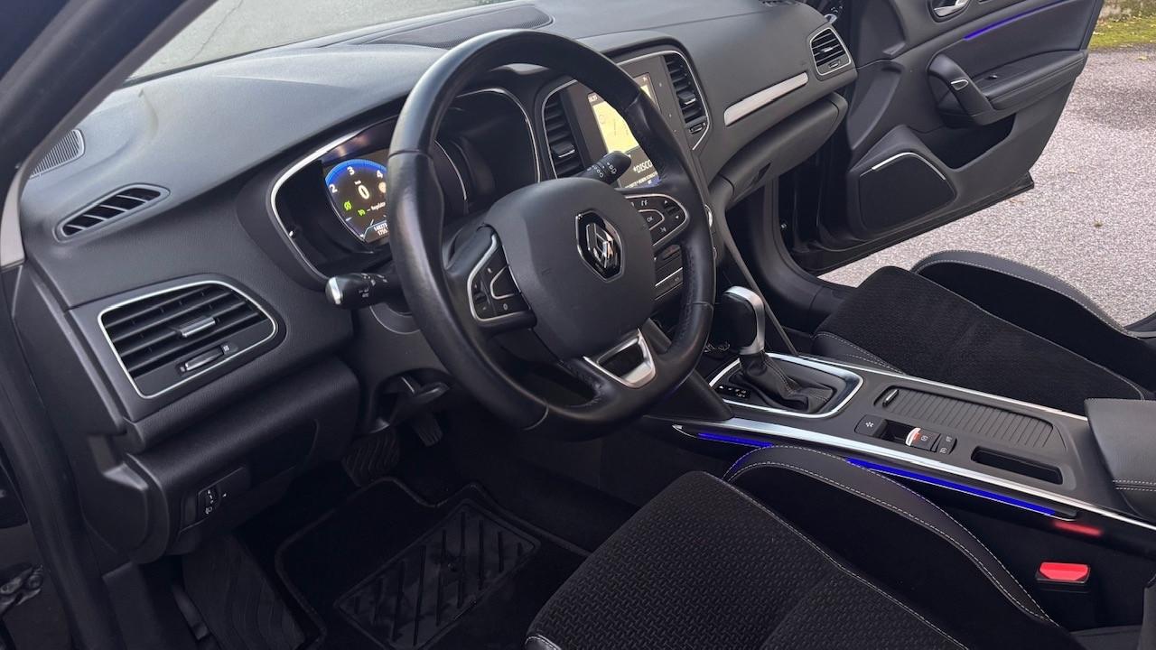 Renault Megane Mégane dCi 8V 110 CV EDC Energy Bose