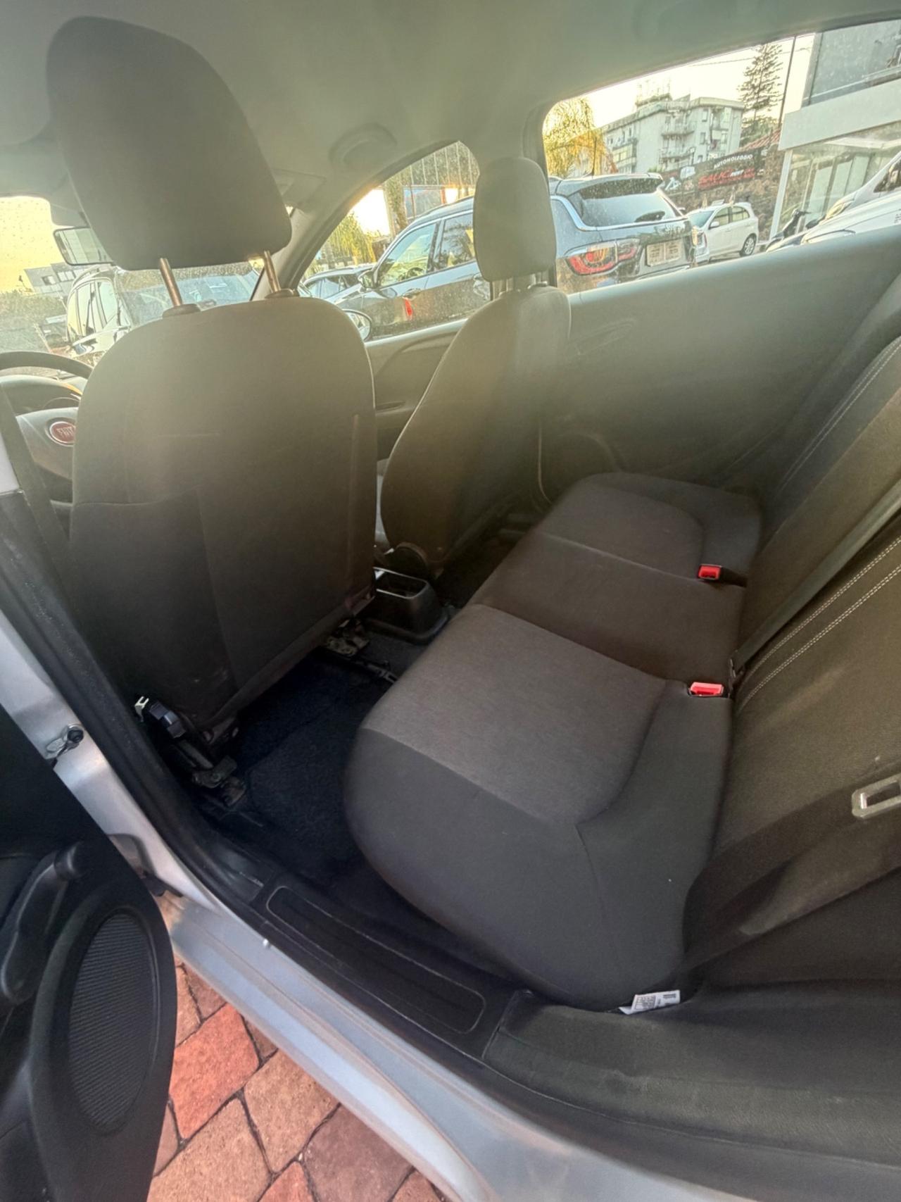 Fiat Punto 1.4 8V 5 porte benzina gol