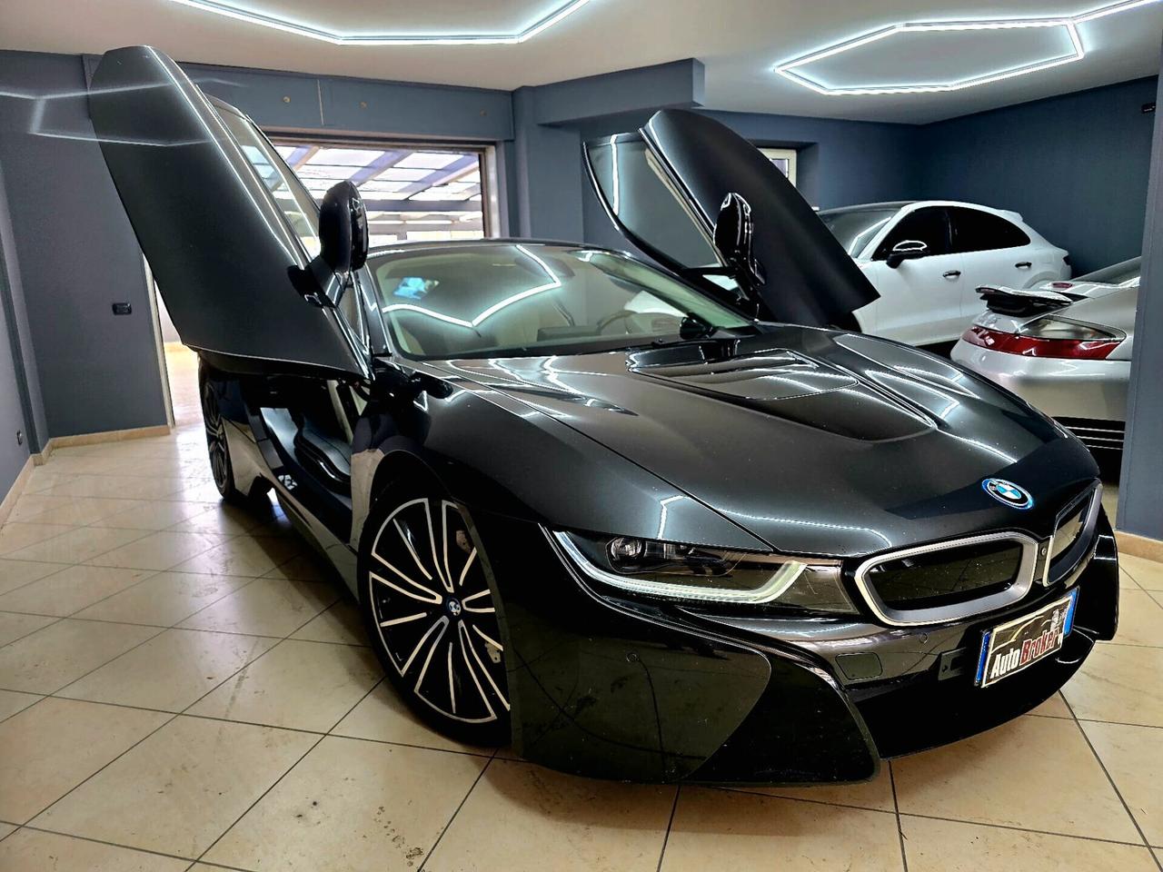 BMW i8 COUPE 374cv RESTYLING (i12) PLUG-IN