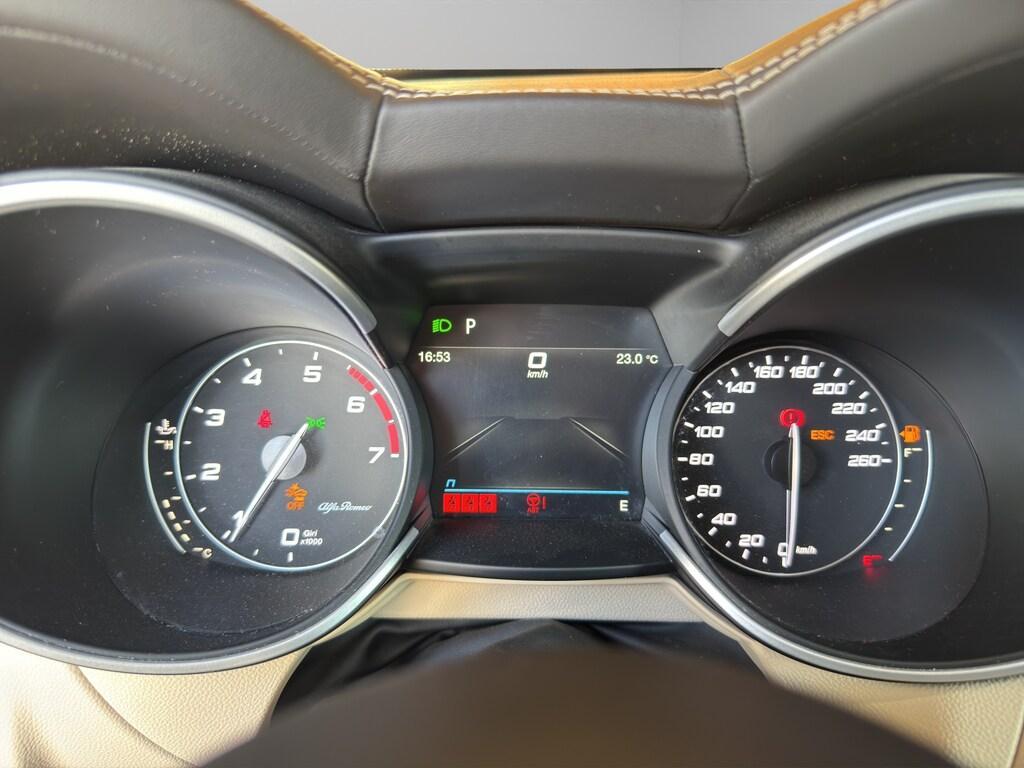 Alfa Romeo Stelvio 2.0 Turbo Ti Q4 AT8