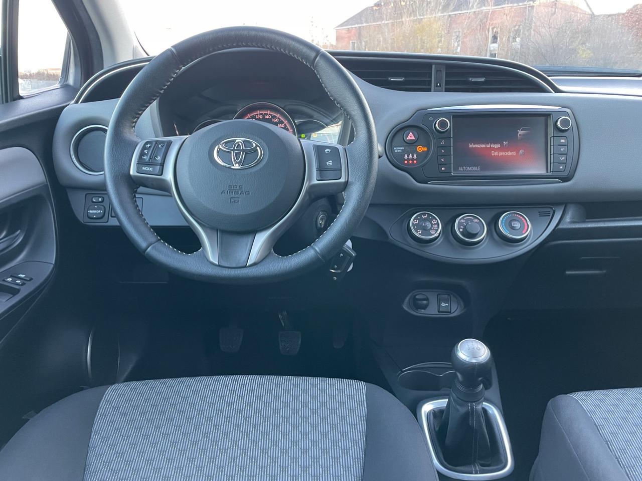 Toyota Yaris 1.0 5 porte Lounge