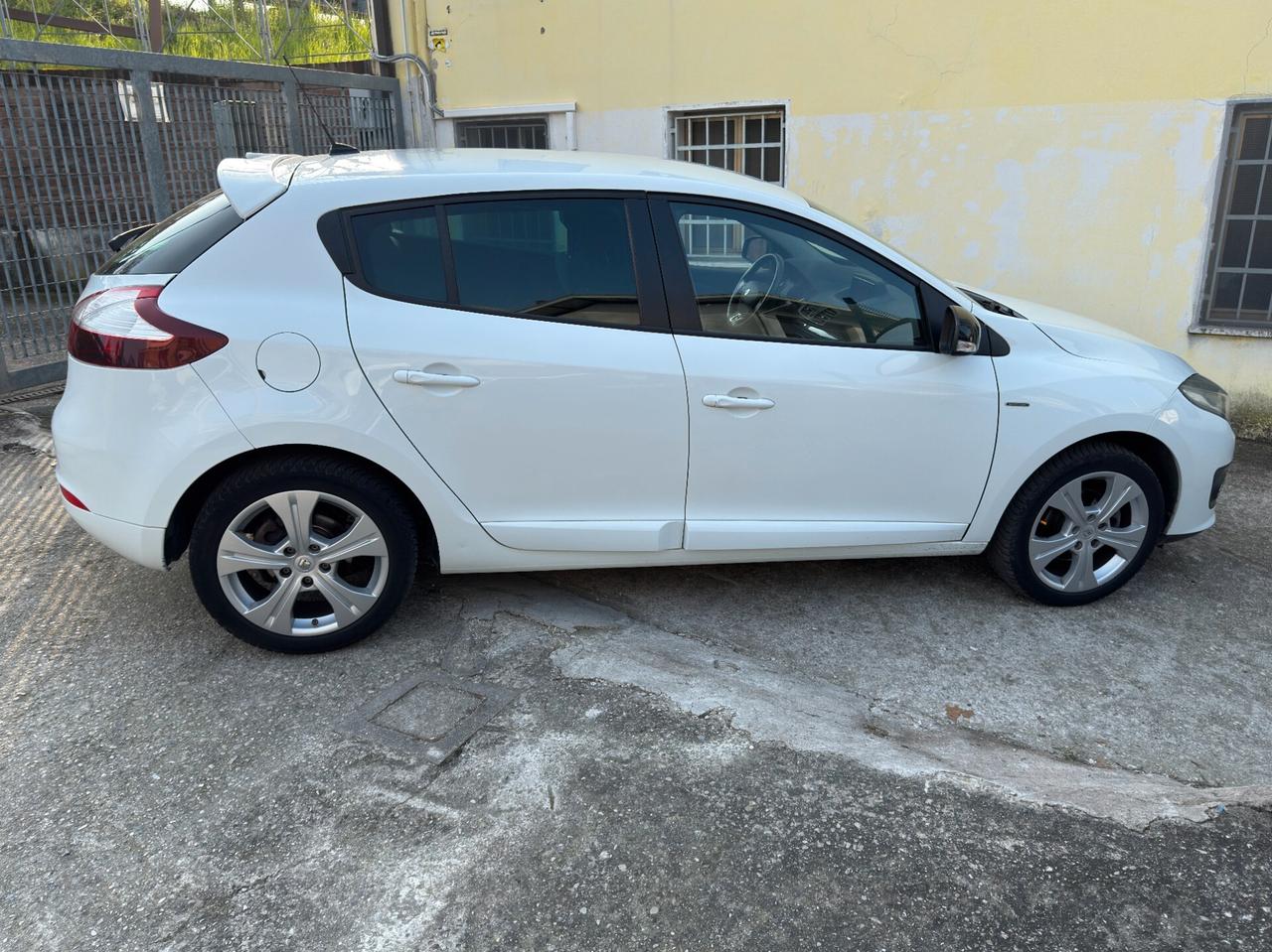 Renault Megane Come Nuova Gancio Traino