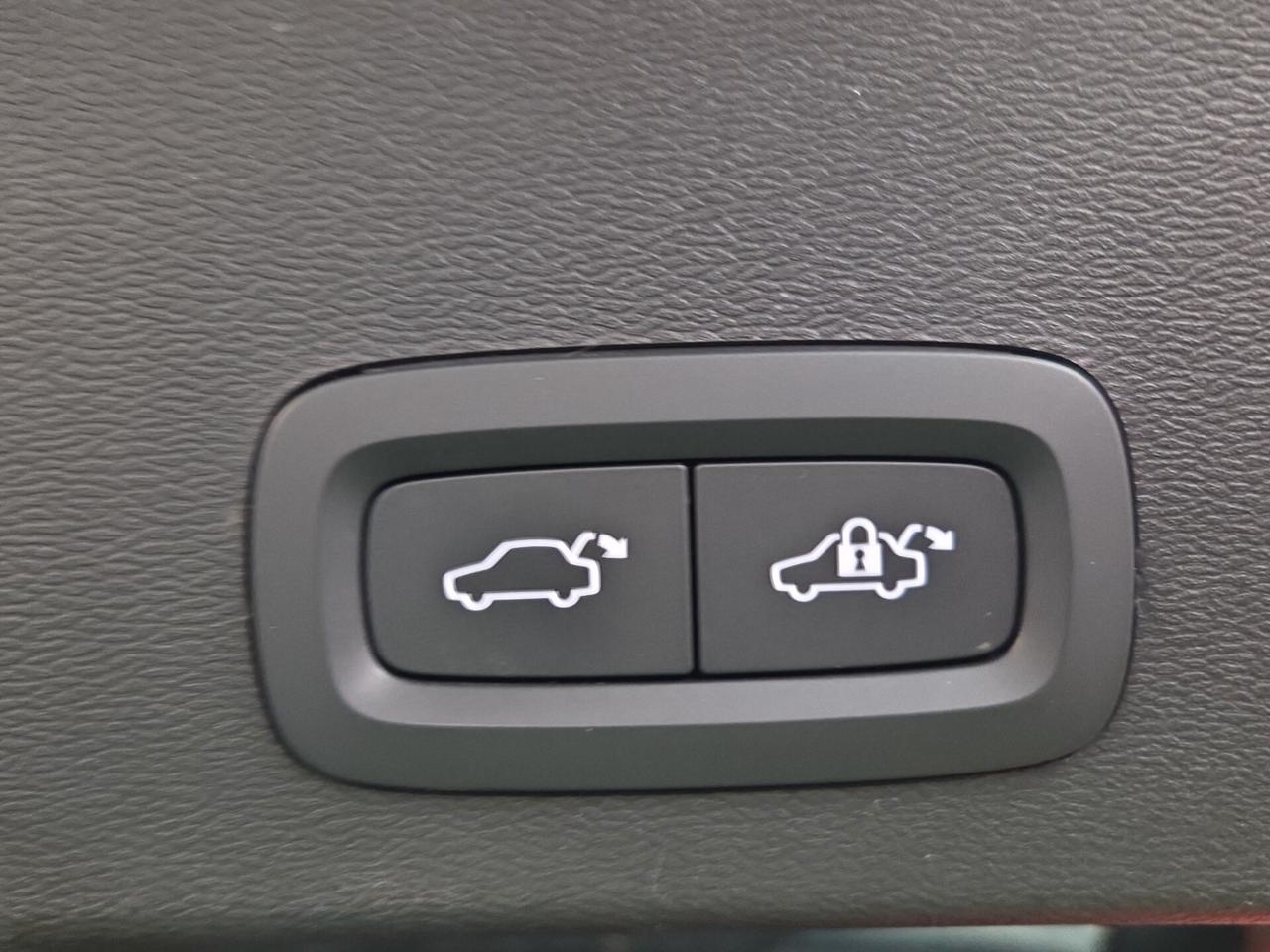 Volvo XC40 T5 Recharge Plug-in Hybrid automatico Core