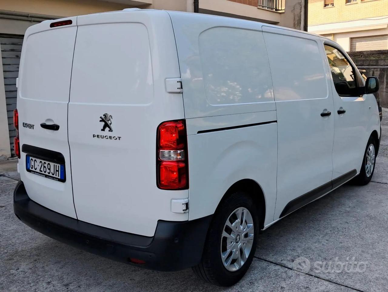 Peugeot Expert PREMIUM Passo Medio 2.0 BlueHDi 150