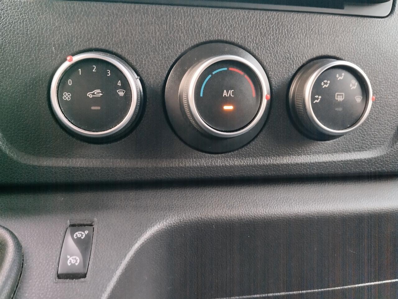 RENAULT MASTER 2.3 DCI 150 CV - P.TA 1.451 KG