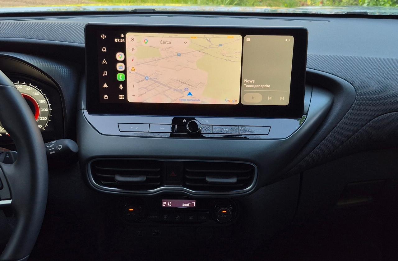 Nissan Juke 1.0 DIG-T 114 CV N-Connecta Automatica