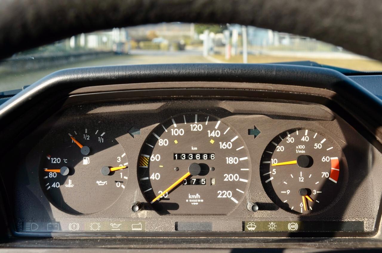 MERCEDES 200 TE 122cv STATION WAGON , ASI , CONVERVATA , CERCHI DA 15″ , APPENA TAGLIANDATA , PERMUTE