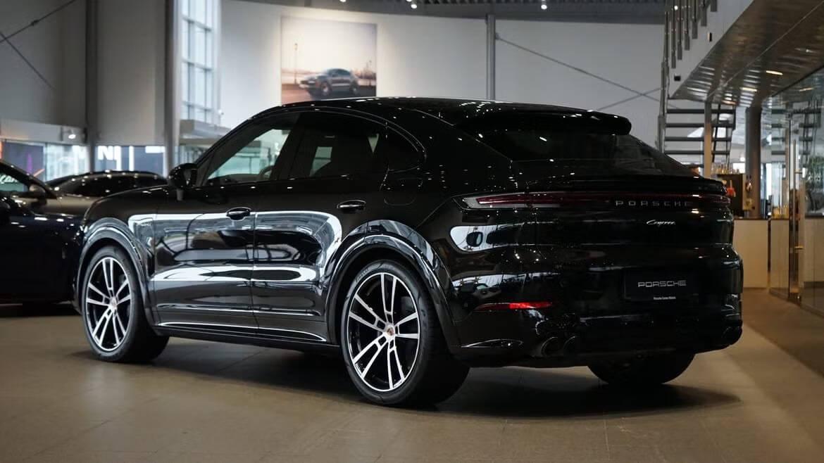 Porsche Cayenne Coupe Coupe E-Hybrid 470cv - Sport Design - Gancio - 22
