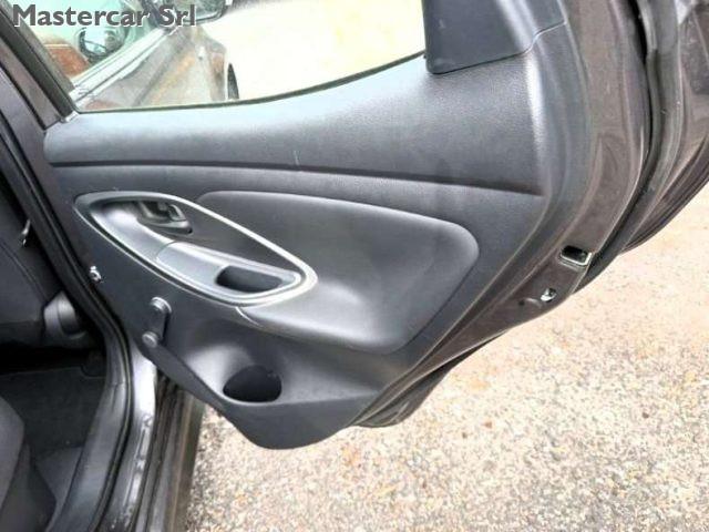 TOYOTA Yaris Yaris 1.5h Active Navi - Neopatentati Ok - GE354SX