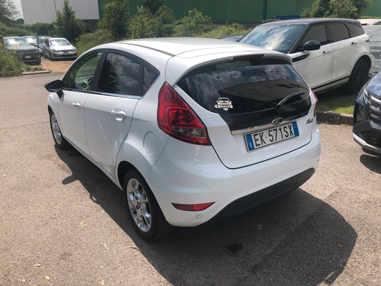Ford Fiesta 1.4 TDCi 70CV 5 porte Titanium