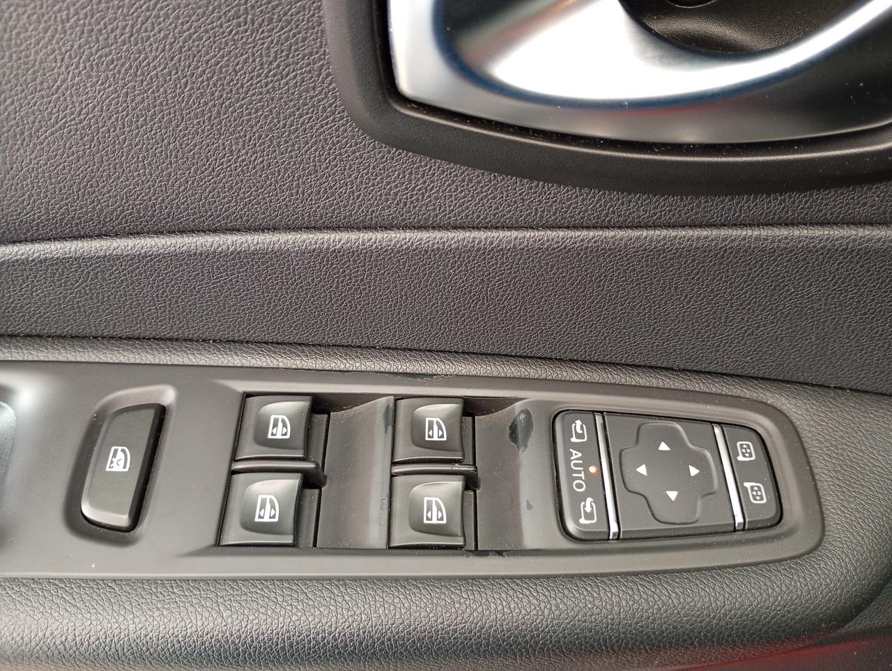 Renault Captur dCi 8V 90 CV EDC Sport Edition2