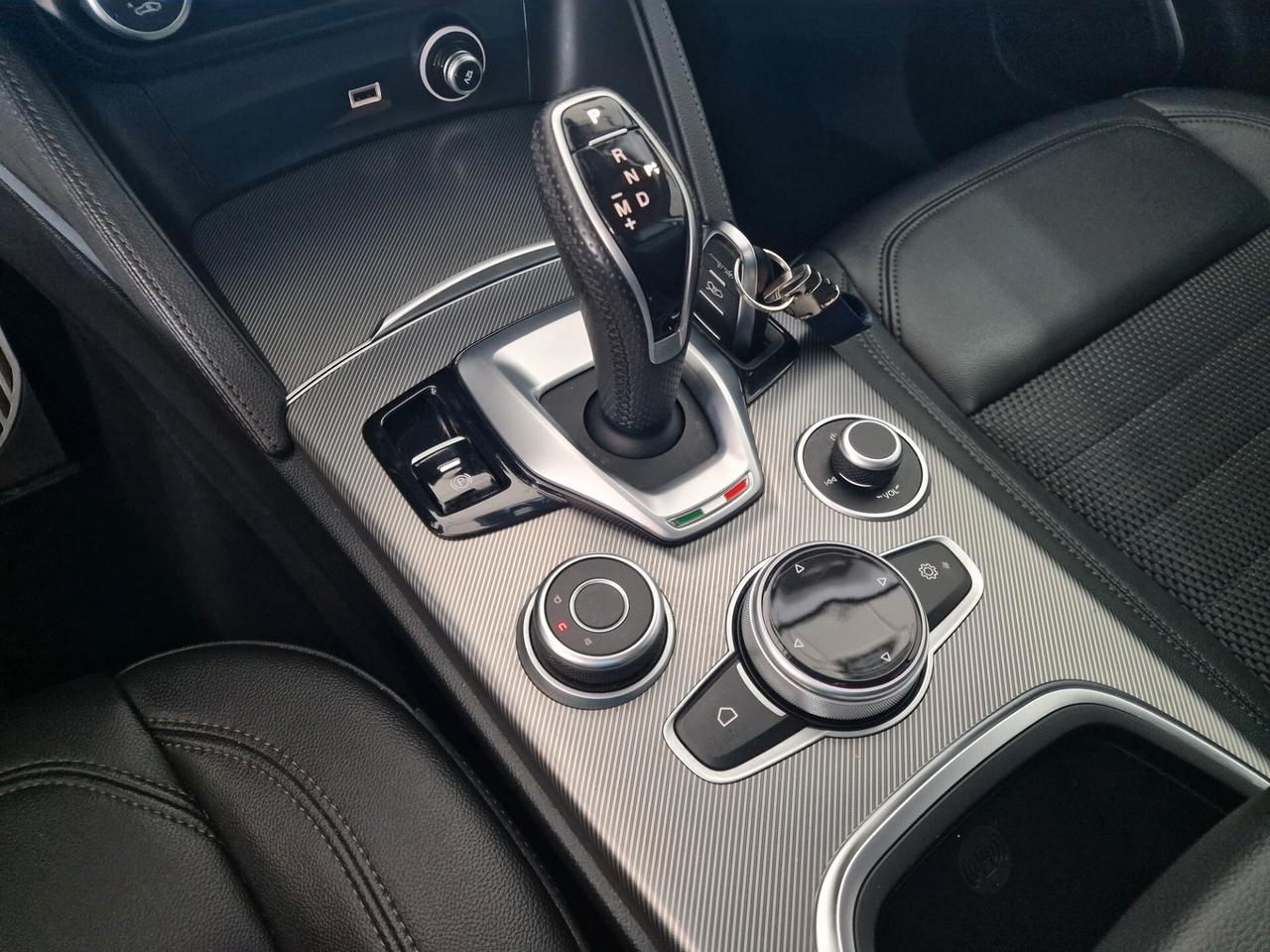 Alfa Stelvio Q4 190 CV Sprint