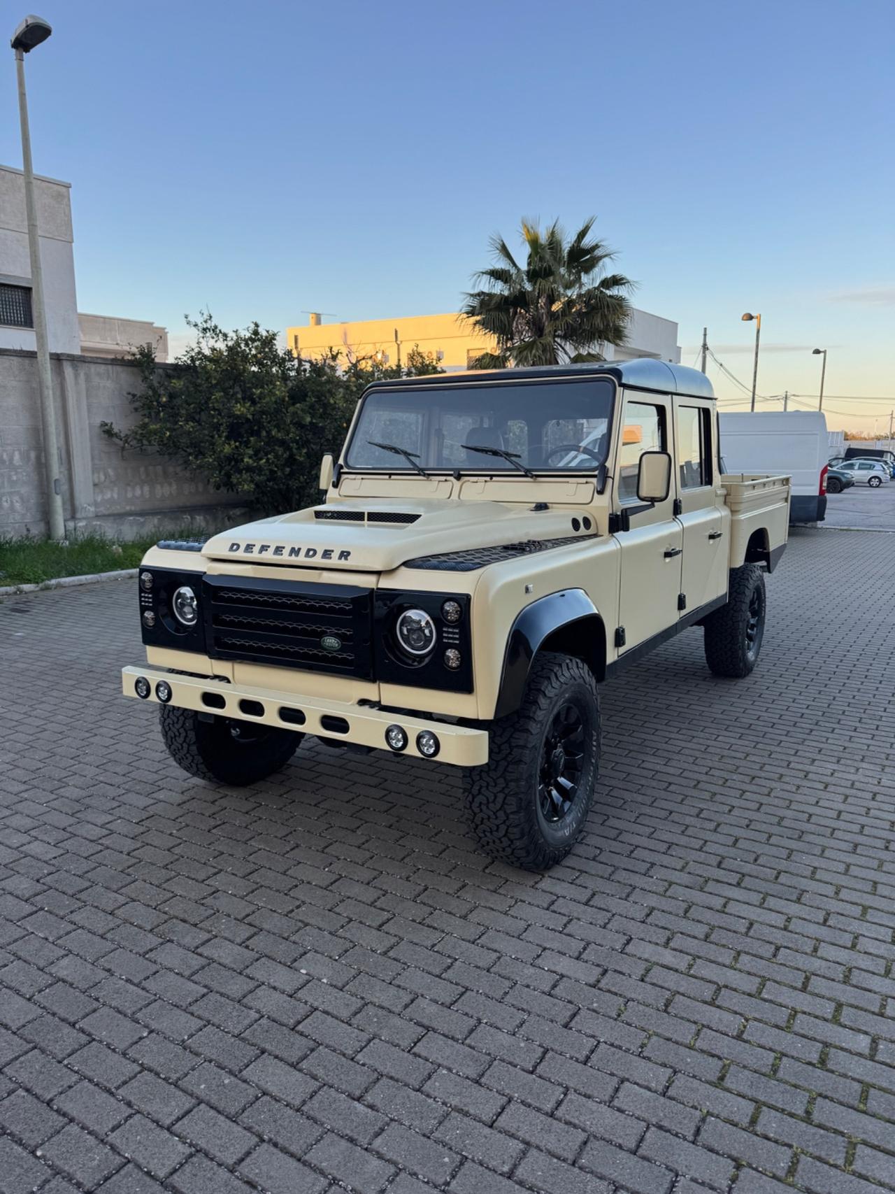 Land Rover Defender 130 2.5 Tdi cat DC Pick Up