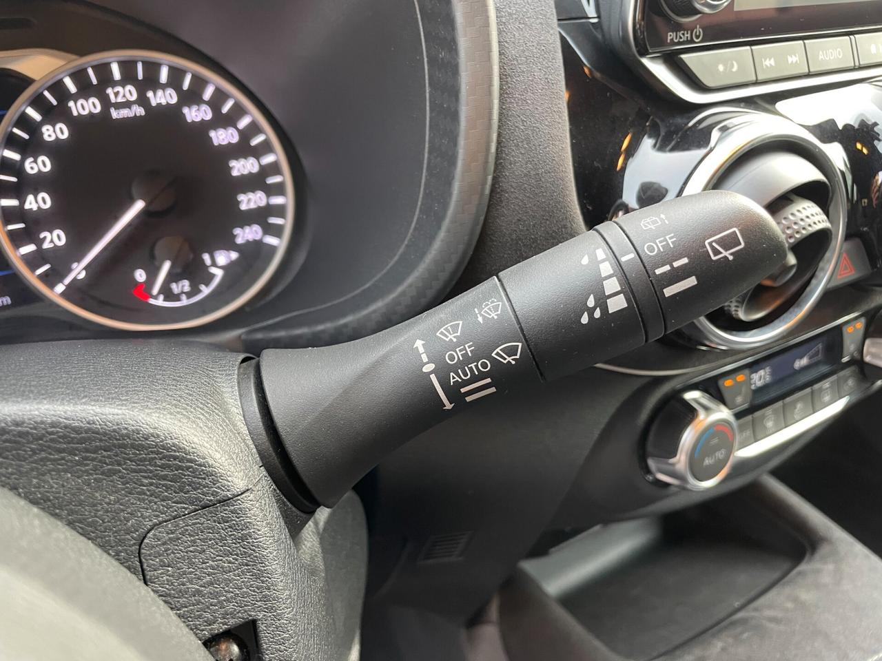 Nissan Juke 1.0 dig-t Premiere Edition dct + SUPER FULL!