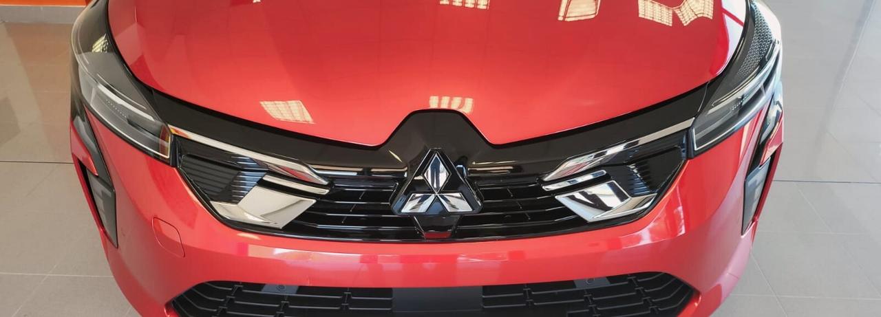 PRATICAMENTE NUOVA-GARANZIA UFFICIALE MITSUBISHI FINO AL 04/2029-KM 14.000-Mitsubishi Colt 1.0L turbo 90 CV Invite
