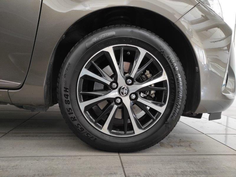 TOYOTA Yaris 3ª serie - Yaris 1.5 Hybrid 5 porte Active